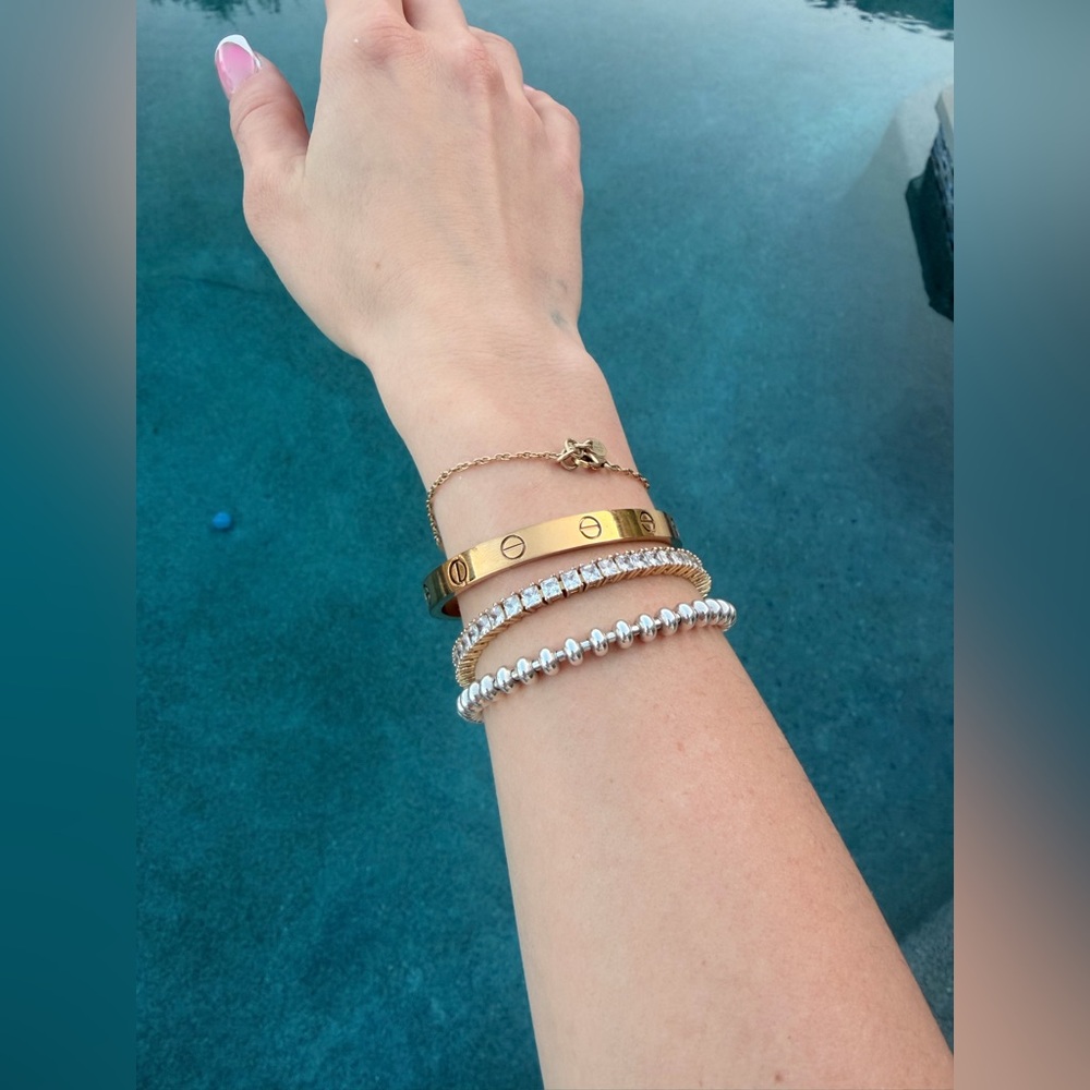 Rose Gold Tone Screw Motif Bangle Bracelet - Designer Style